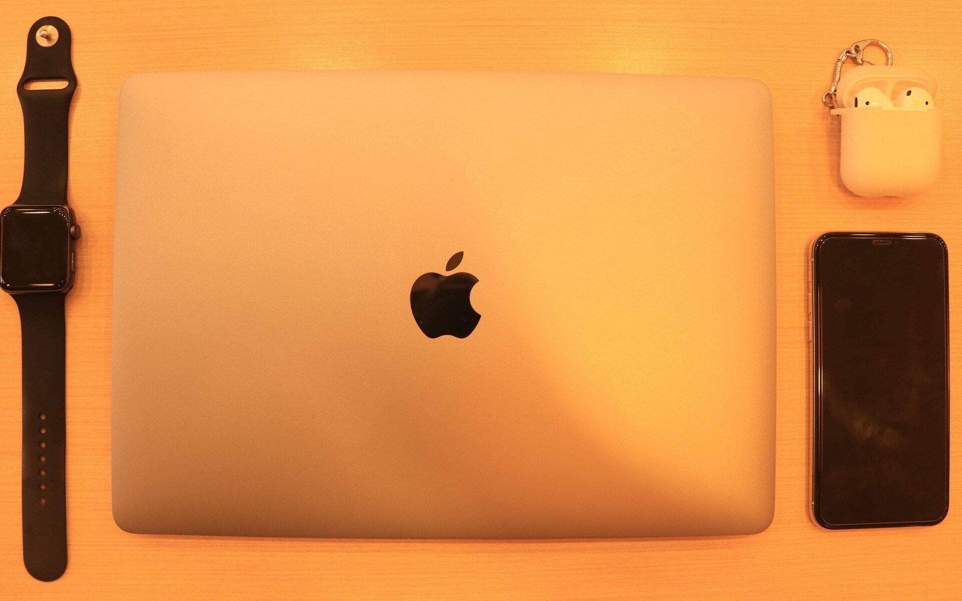 mac屏幕脏了怎么办？怎么清洁apple产品最好